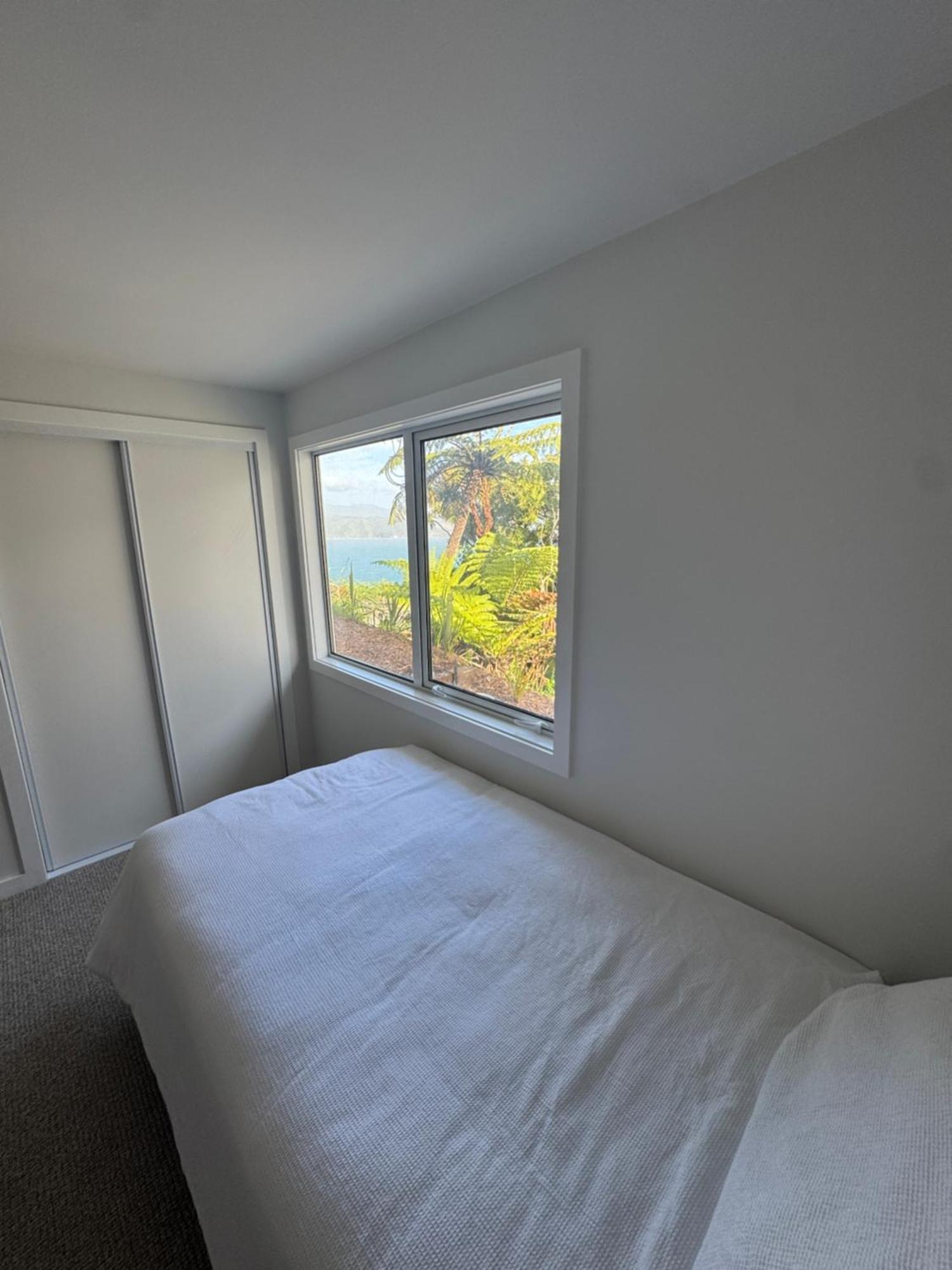 Karaka Bays Apartment
