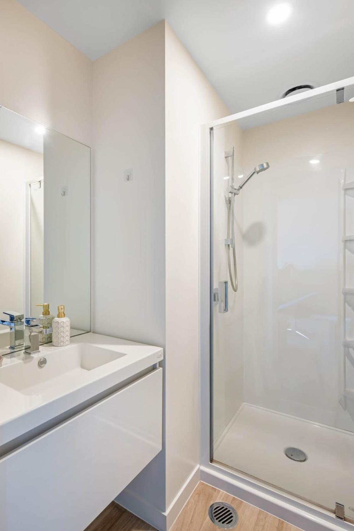 Newtown Tranquility Spacious 2-bedroom *
