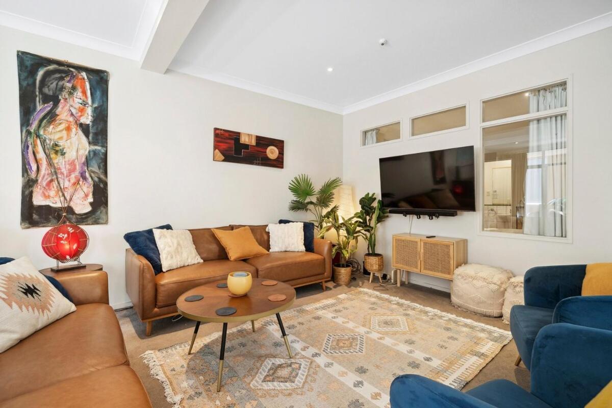 Spacious, 2 Bed, Retreat * Wellington