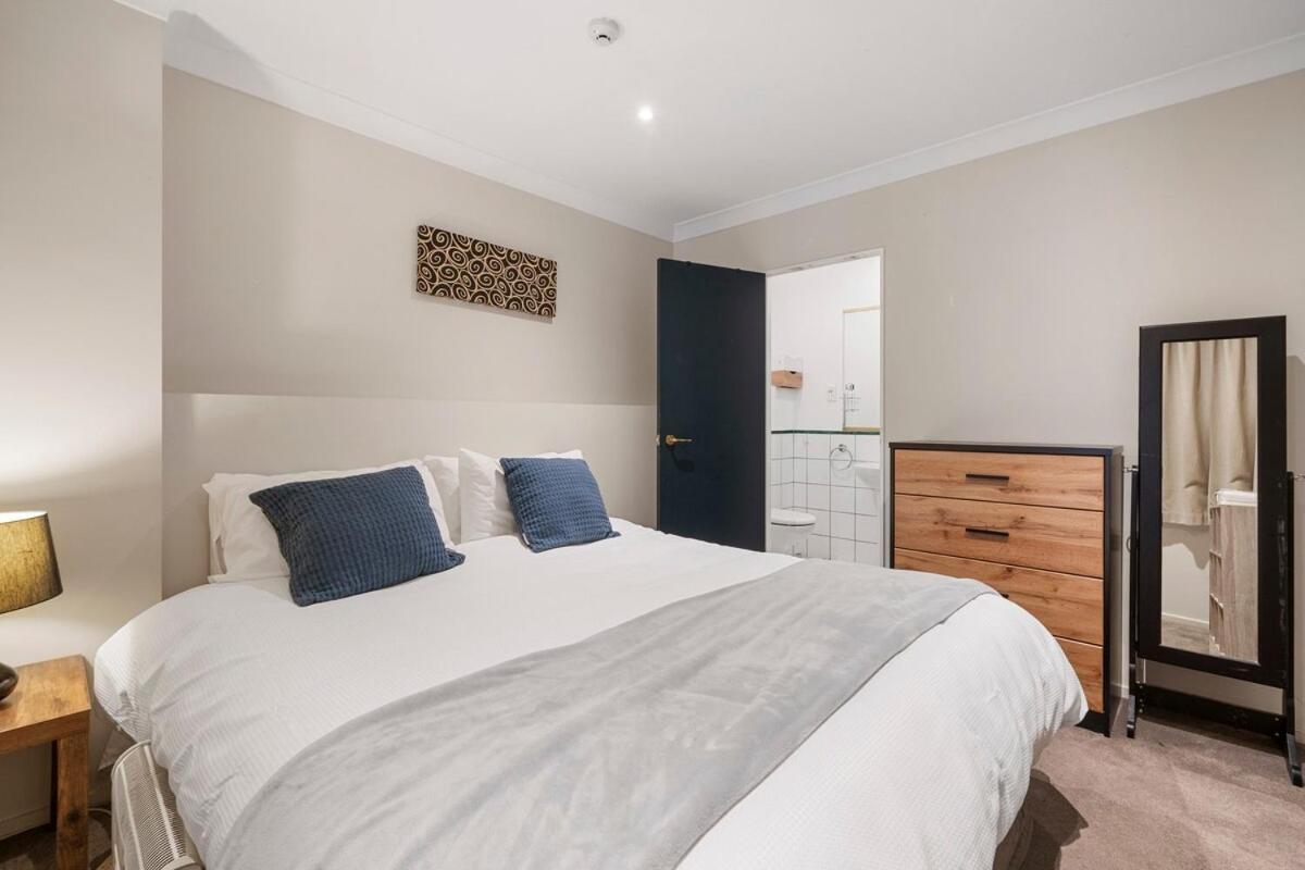Apartment Spacious, 2 Bed, Retreat Wellington