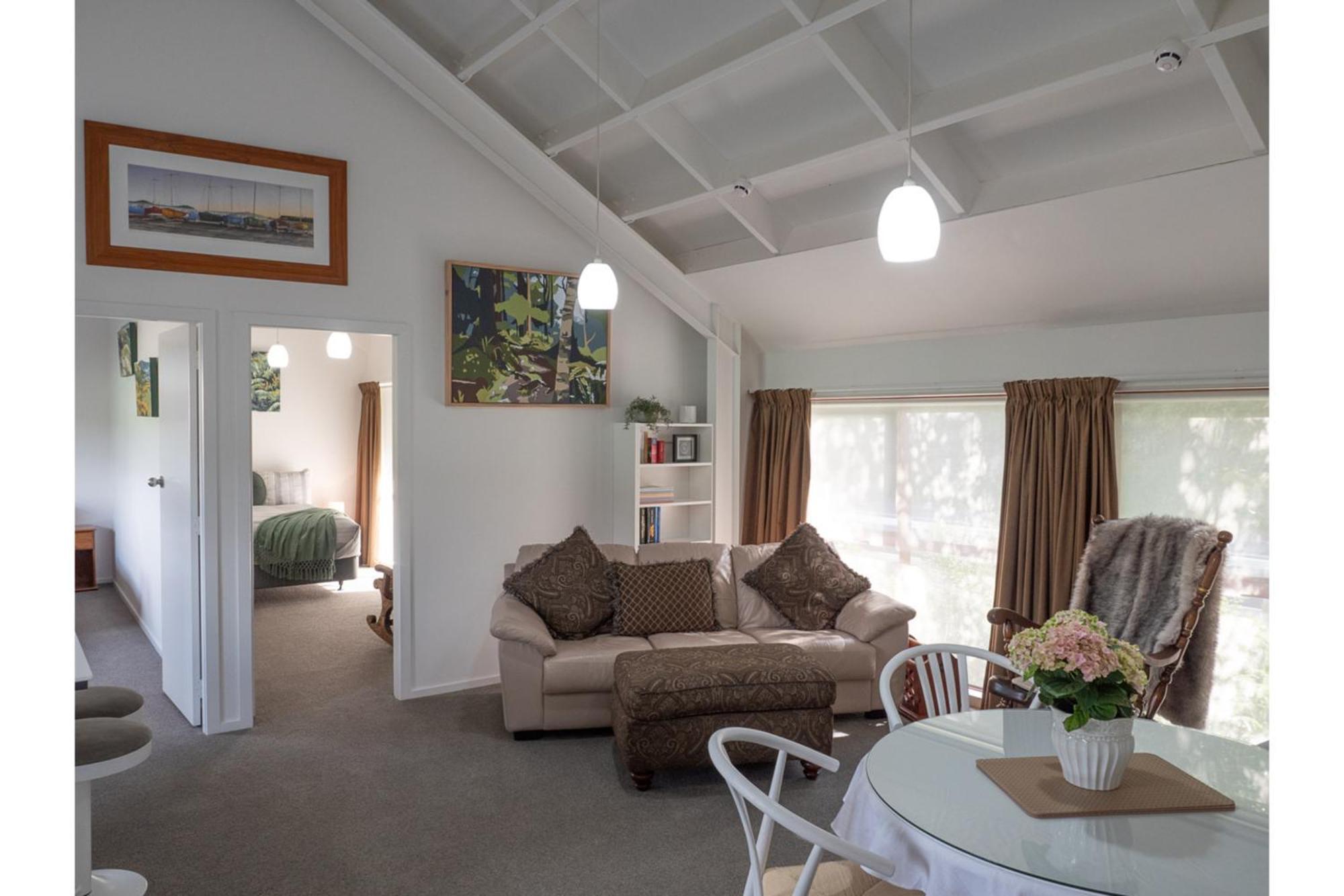 Holiday home Tawa Retreat - *