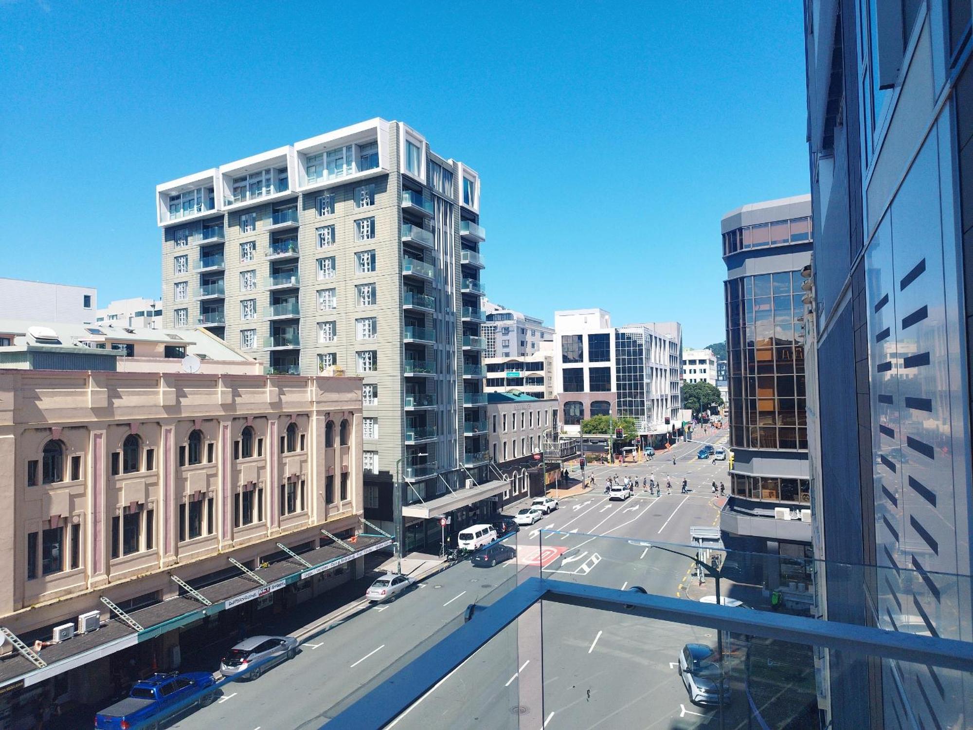 3-bedroom Cbd Elevate Apartment *
