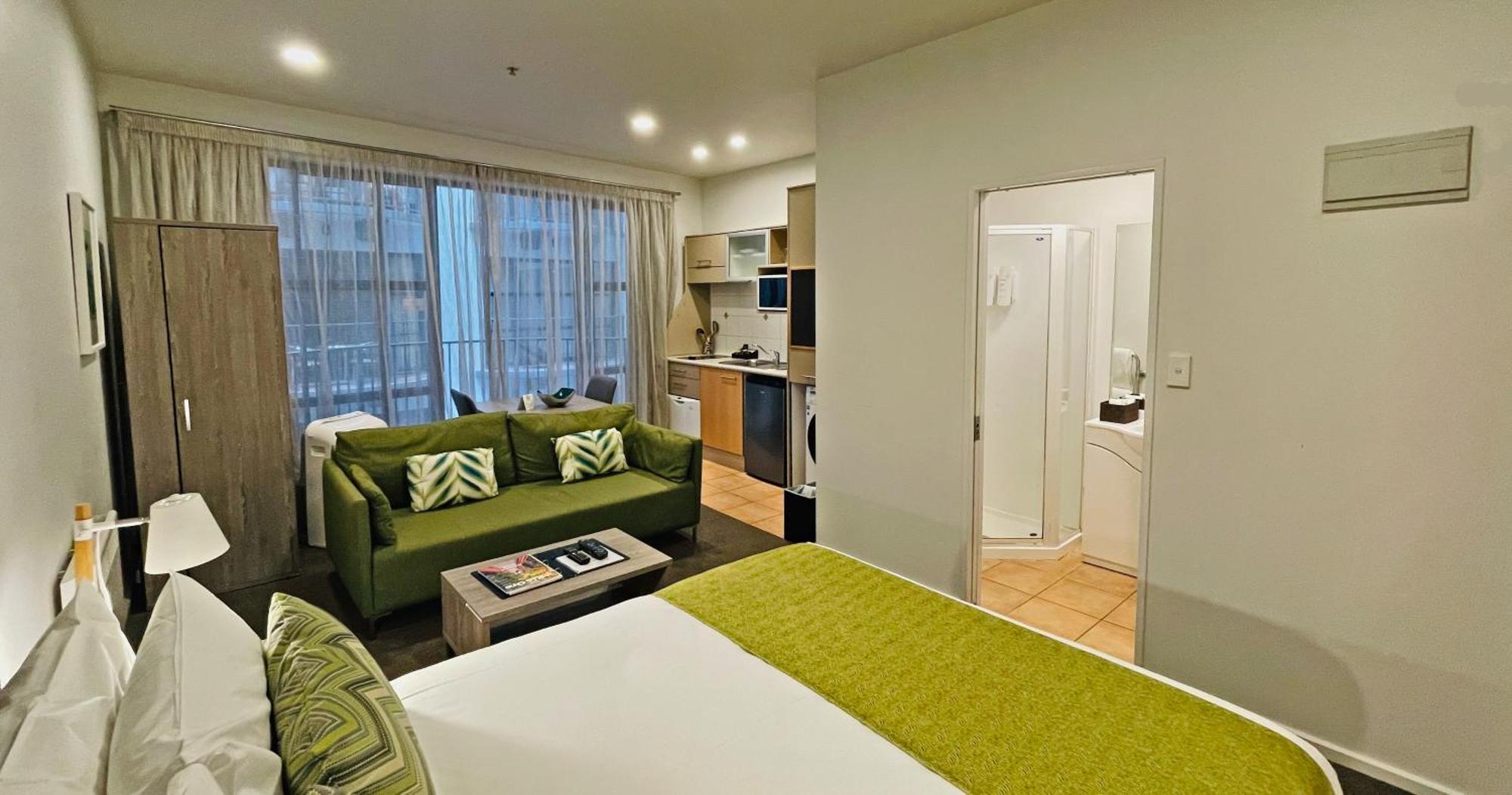 Aparthotel Quest Atrium Serviced 4*
