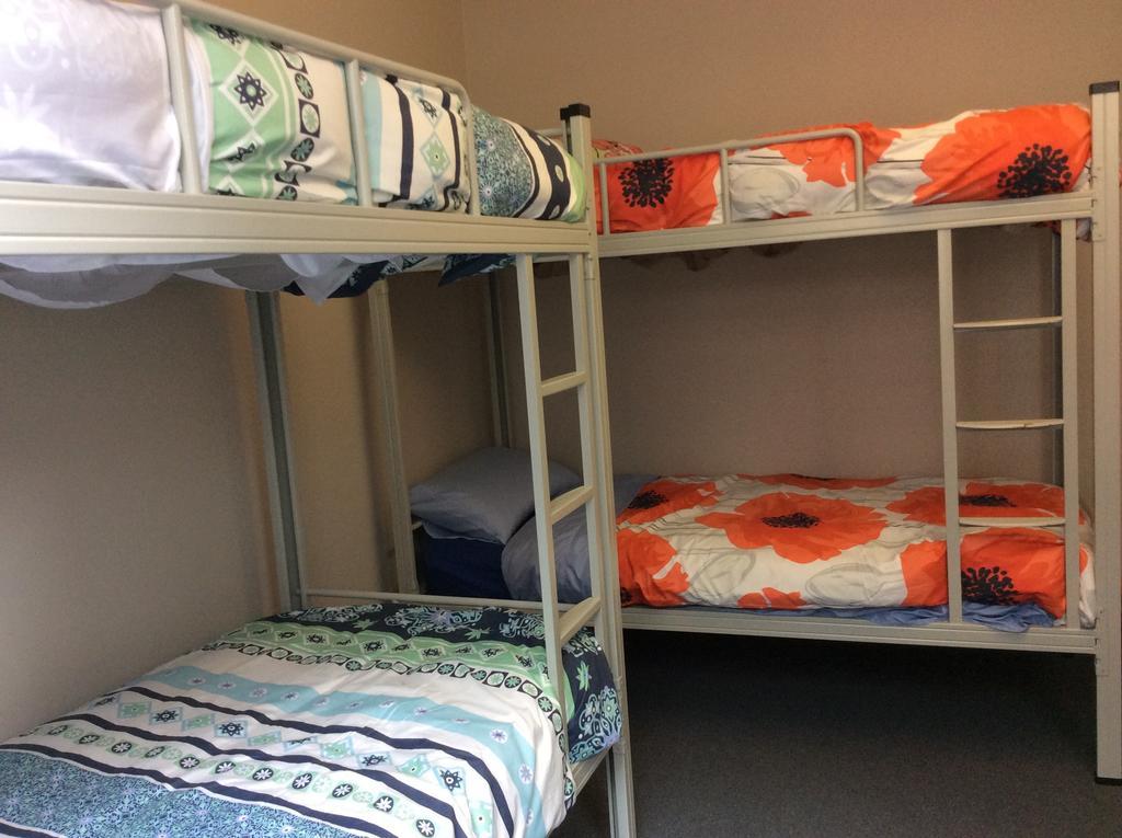 Wild Zebra Backpackers Hostel Wellington