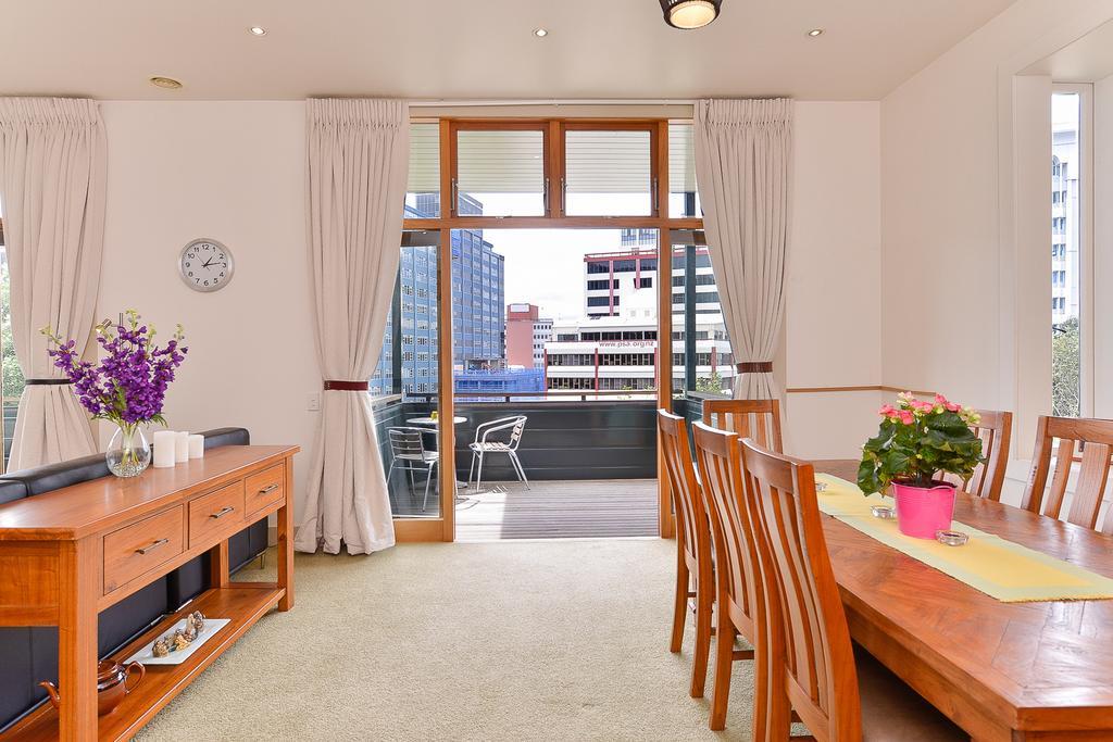 Joyce's * Wellington