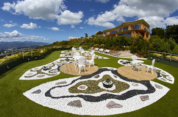 Zenith Boutique Lodge & Spa Lodge