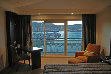 Copthorne Oriental Bay Hotel