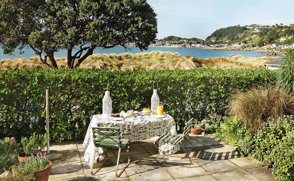 Beachfront Bed & Breakfast 3*