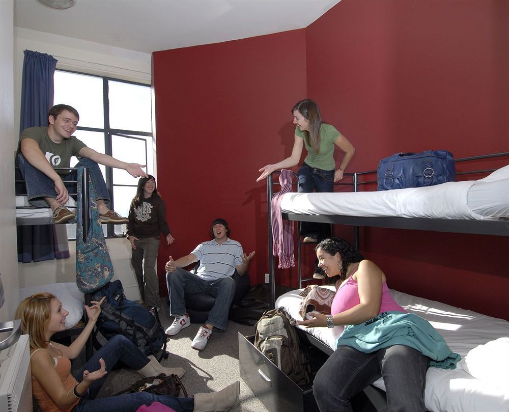 Base Hostel Wellington