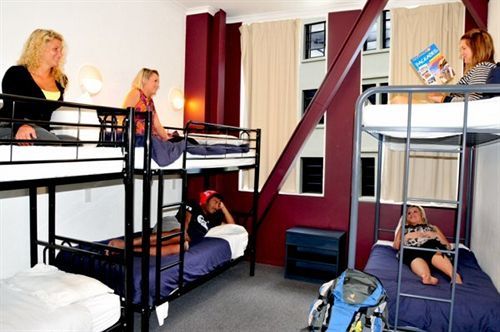 Nomads Capital Backpackers - (adults Only) Hostel *