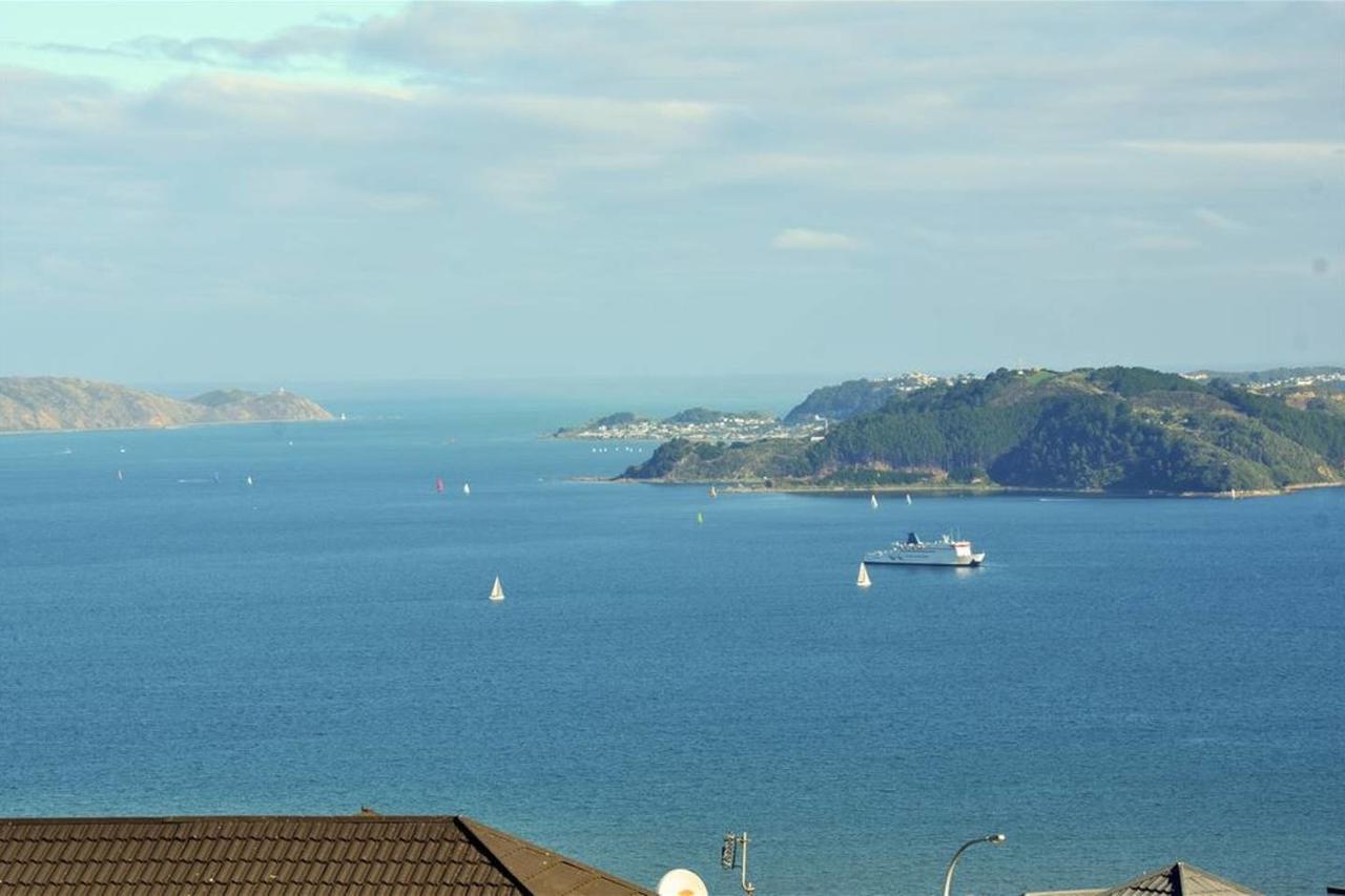 Harbour Views * Wellington