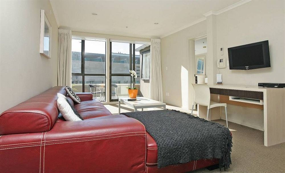 U 4* Wellington