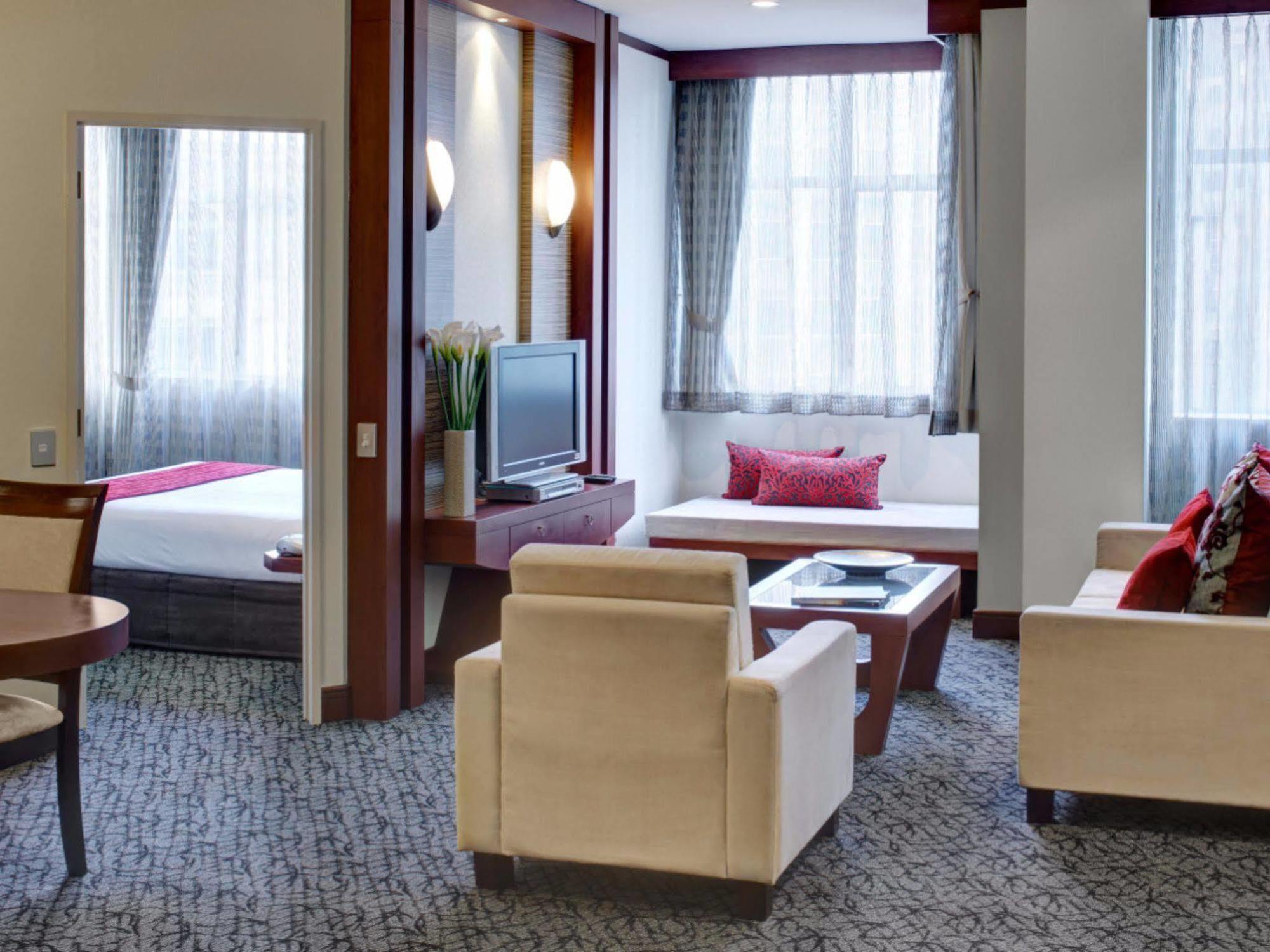 Adina Citylife Hotel