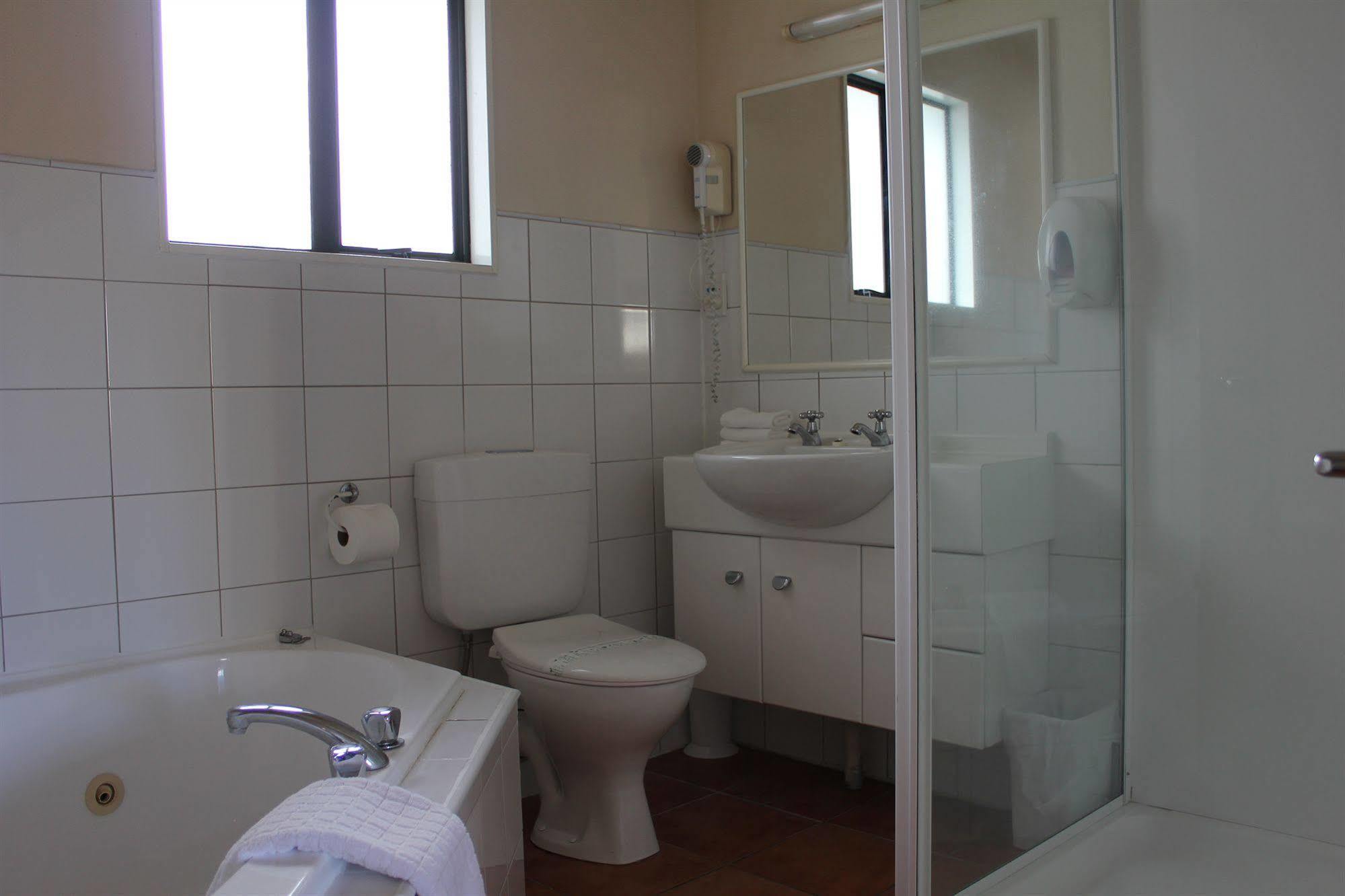 Halswell Motel 3*
