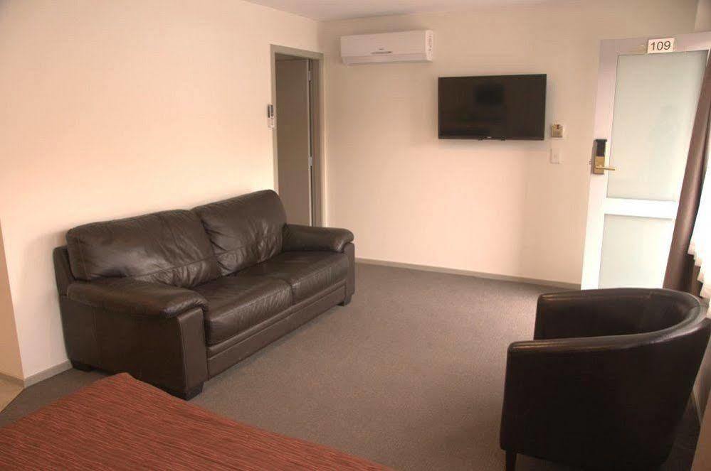 Motel Newlands Court Wellington