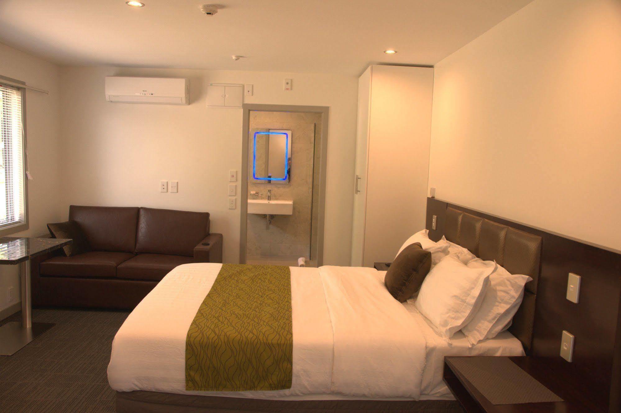 Motel Newlands Court