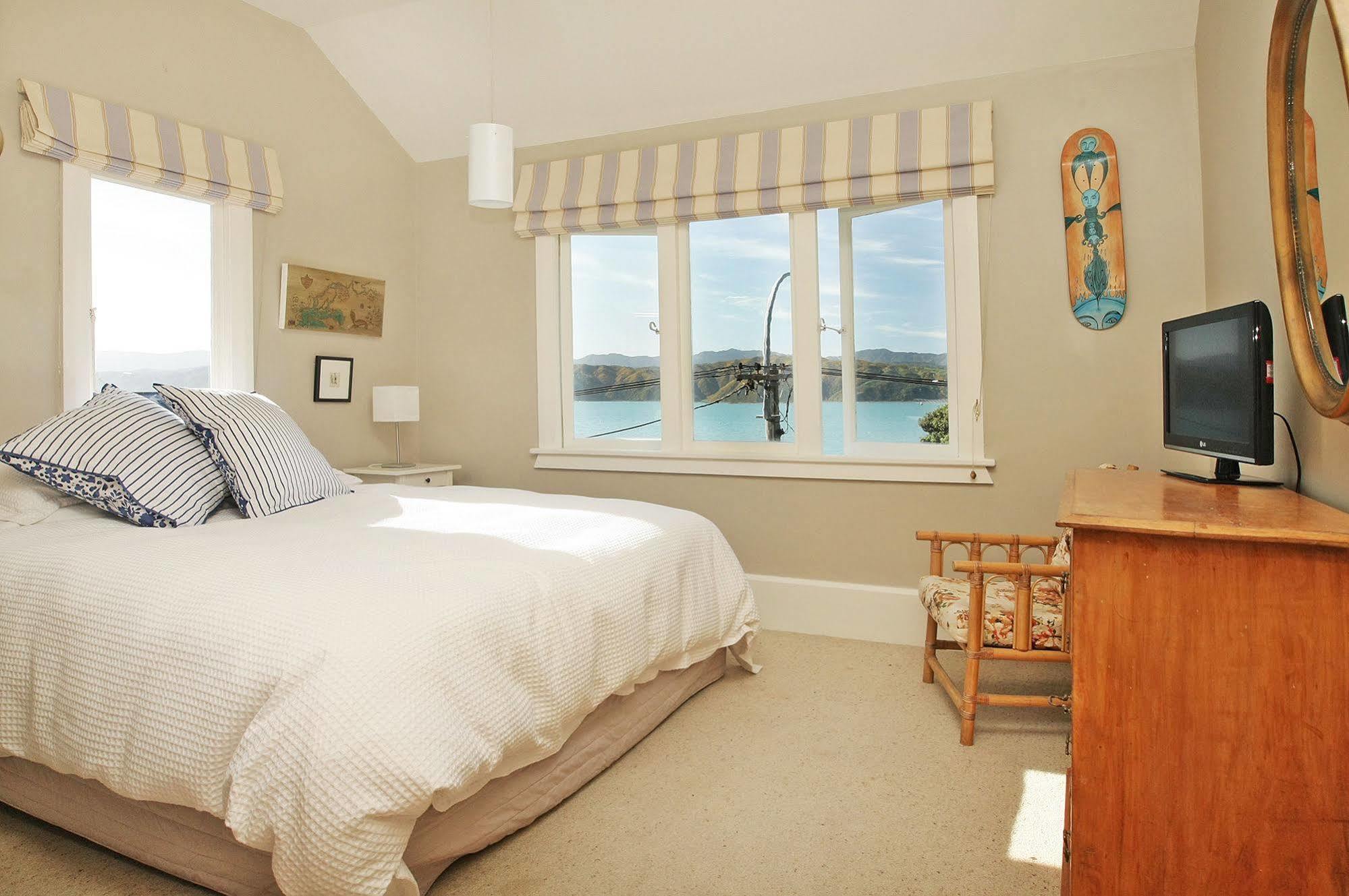 Beachfront 3*