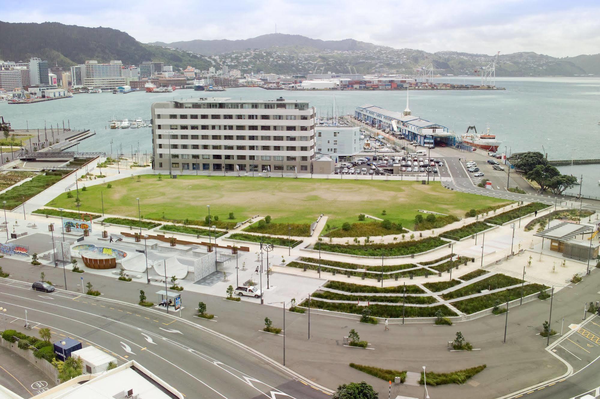 Bay Plaza Hotel 3*