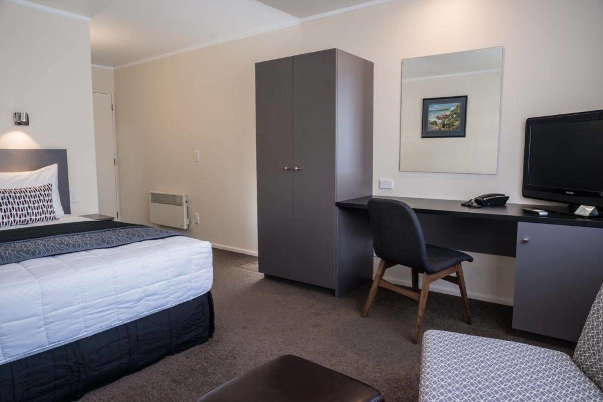 West Plaza 4* Wellington