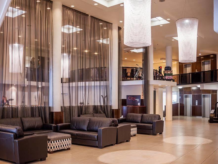 Hotel West Plaza