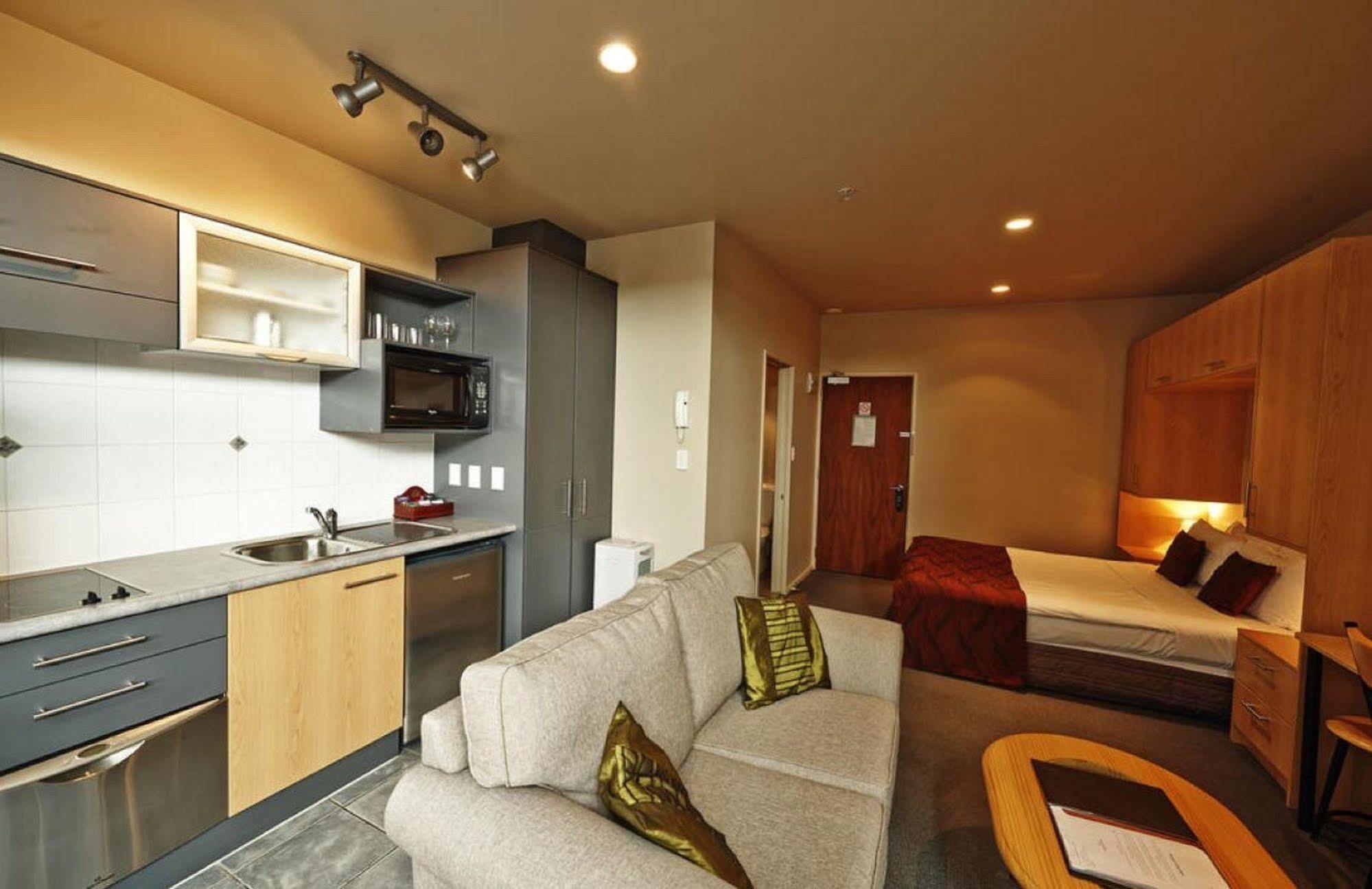 Quest Atrium Serviced Aparthotel 4*