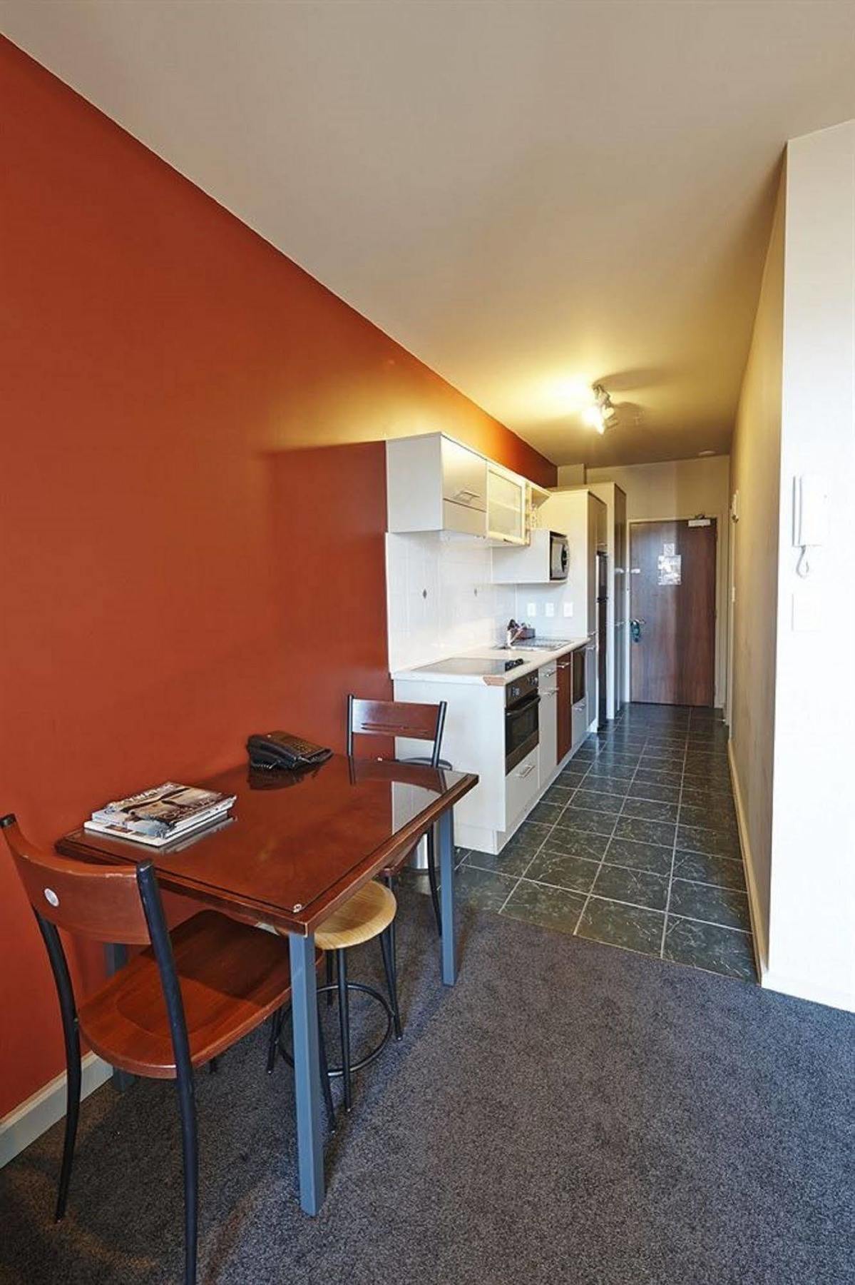 Quest Atrium Serviced Aparthotel 4*