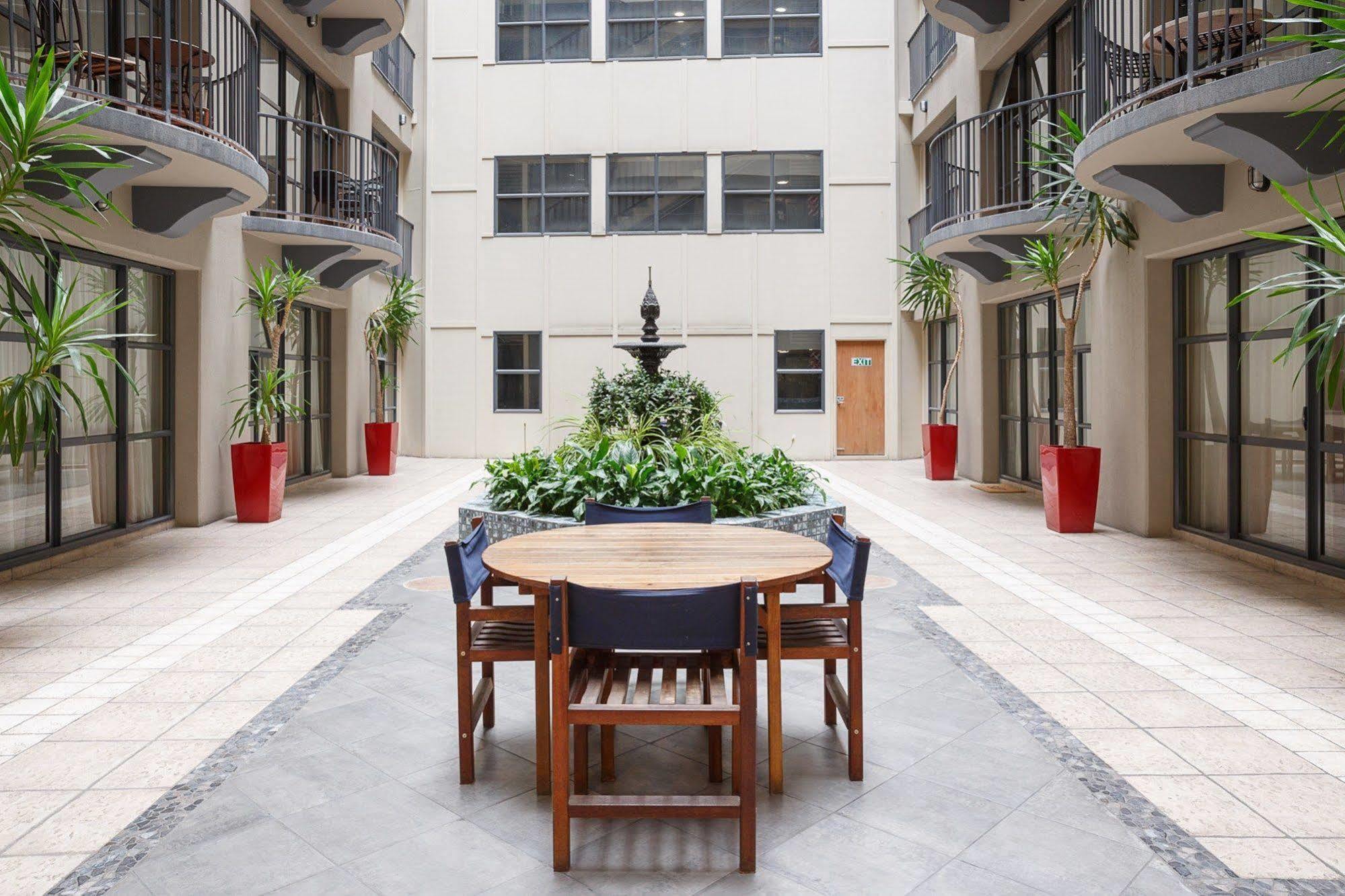 Aparthotel Quest Atrium Serviced
