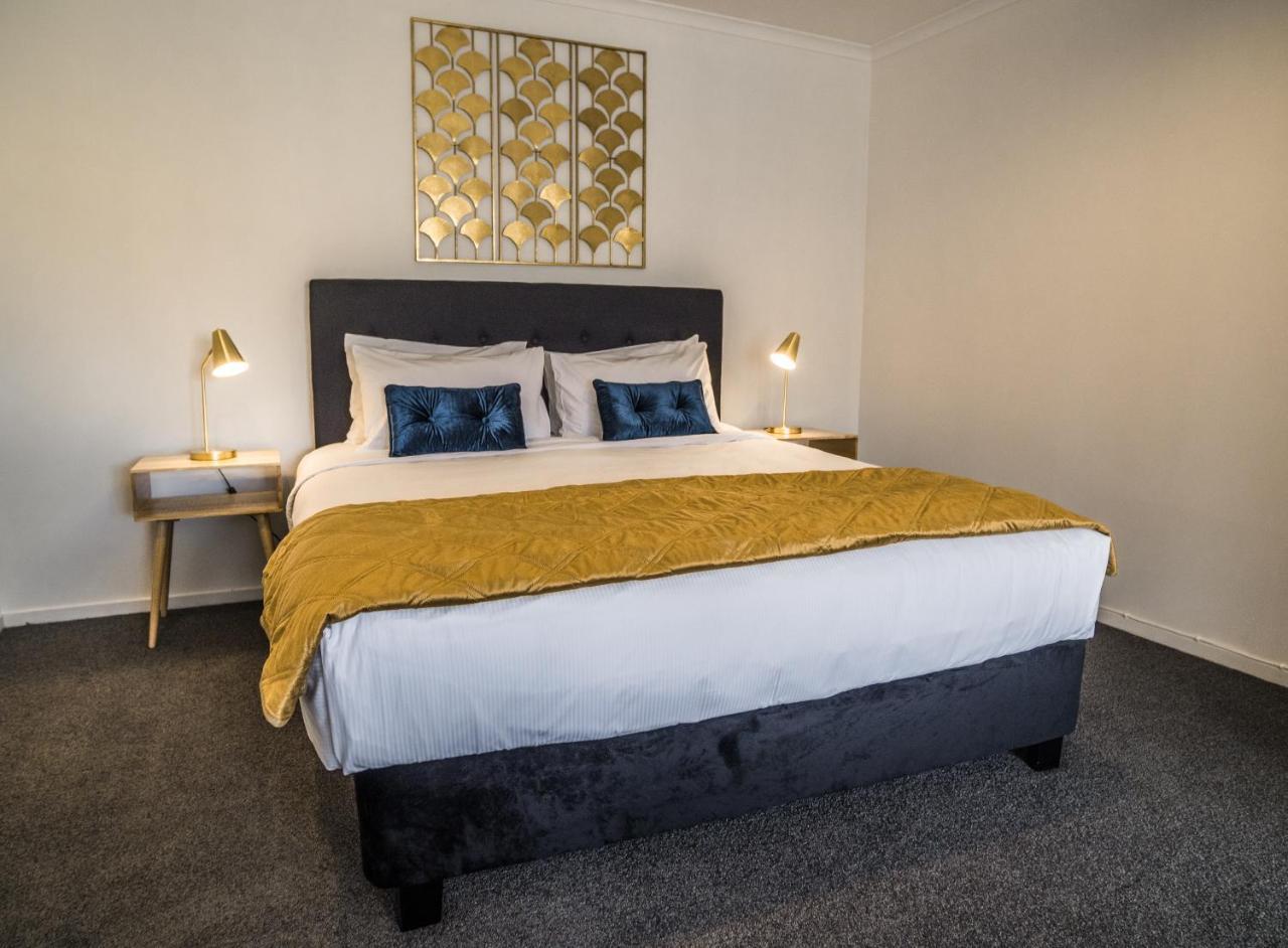 U Aparthotel