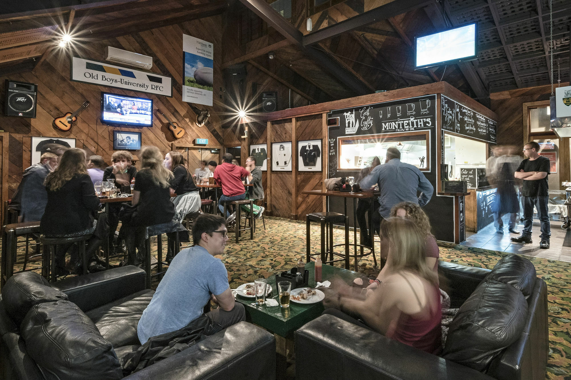 The Cambridge & Backpackers