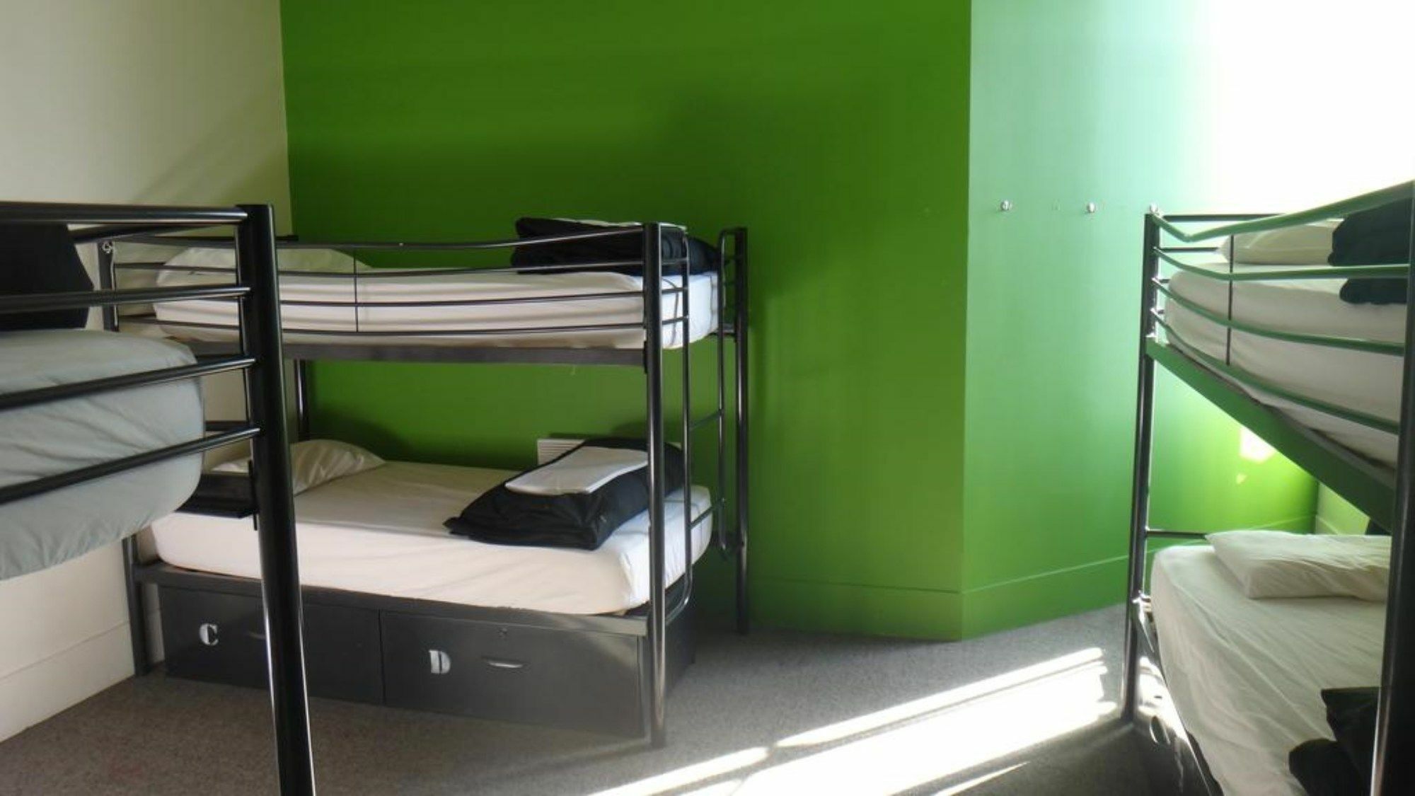 Hostel Base