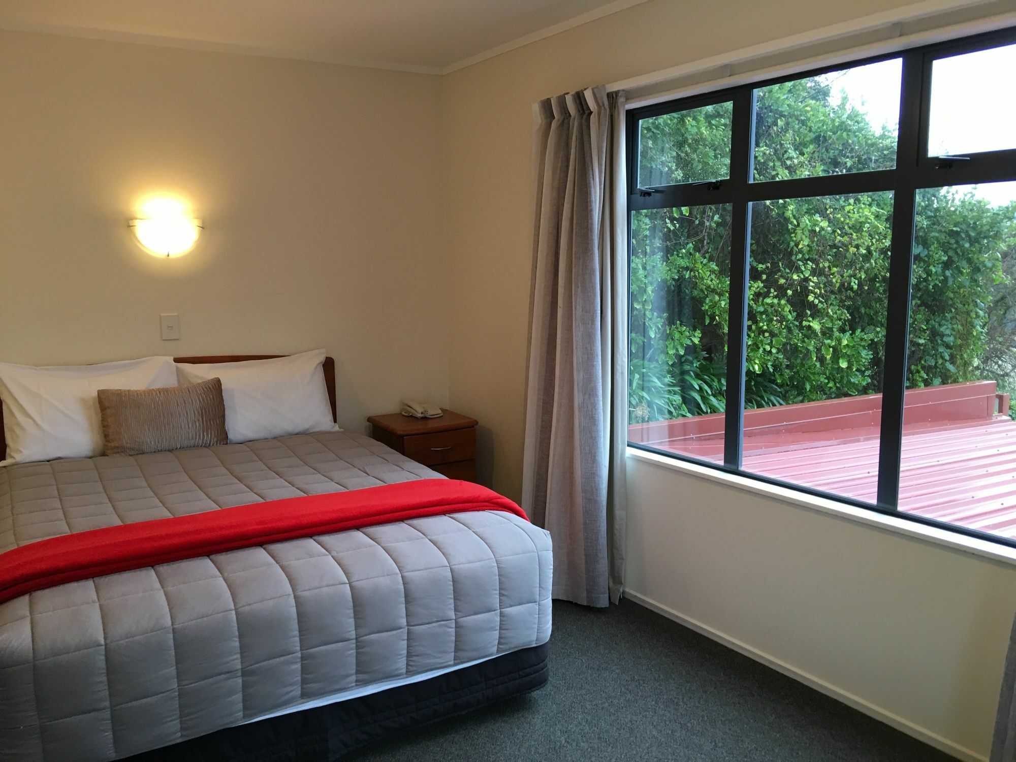 Ascot Motor Lodge *