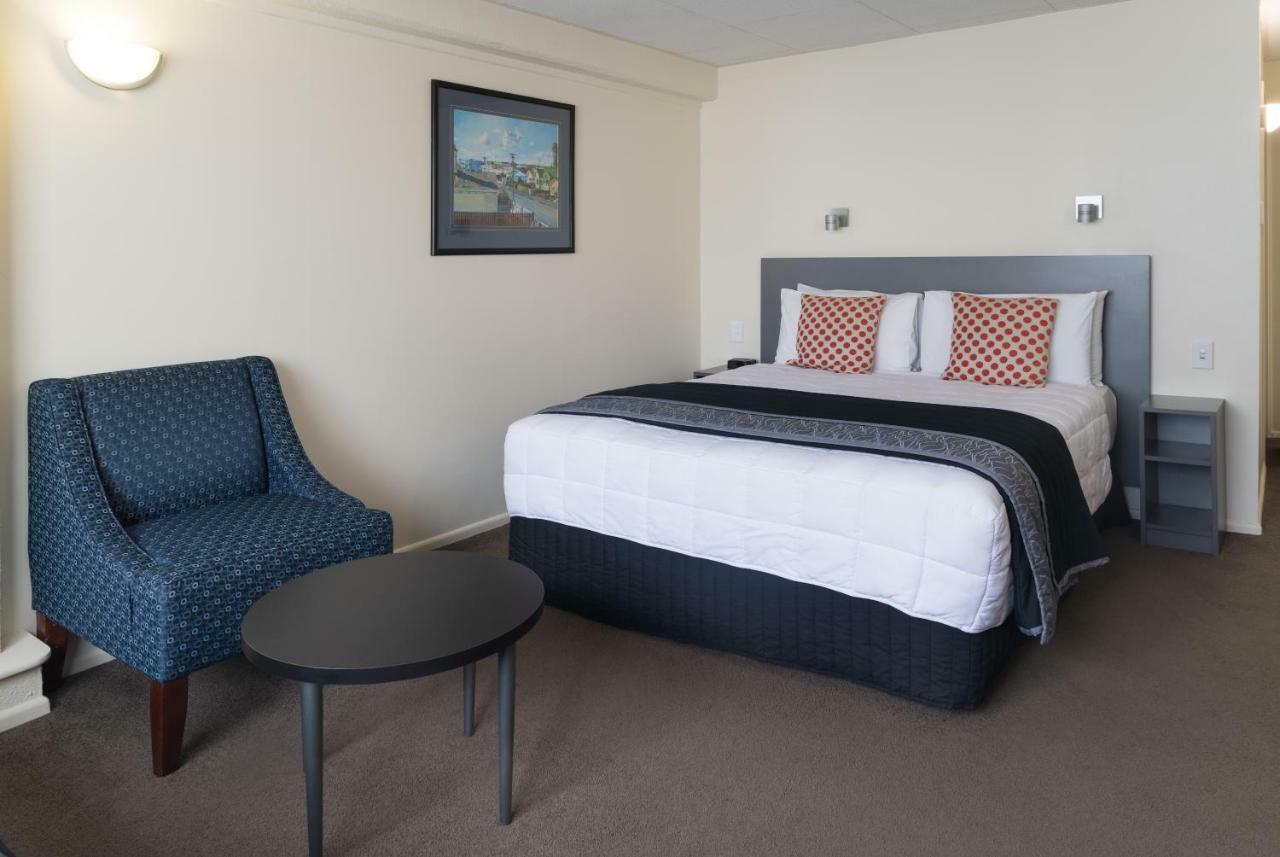 West Plaza Hotel 4*
