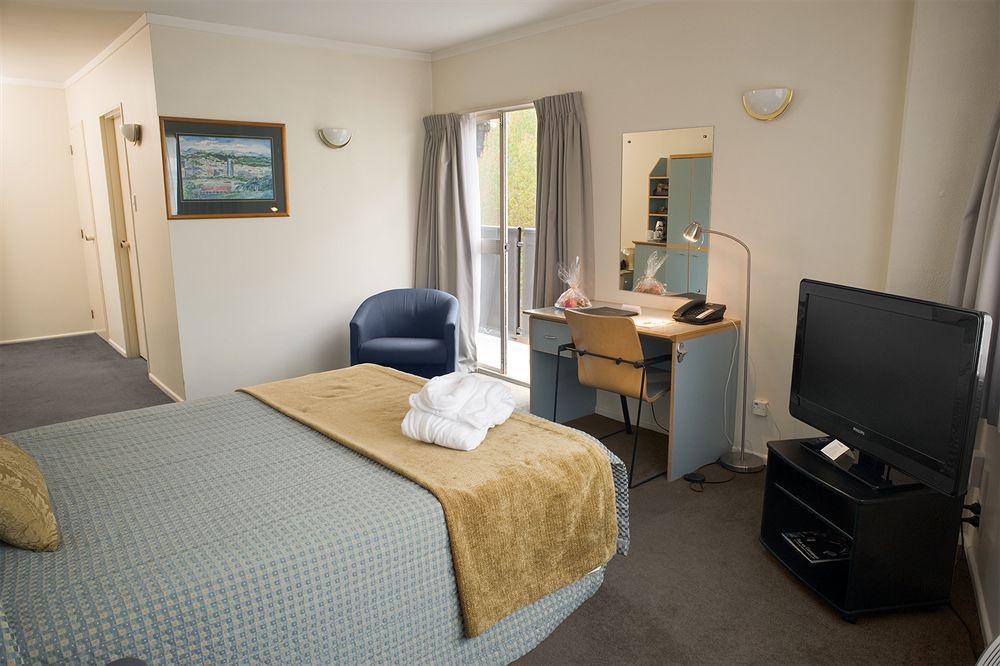 Hotel West Plaza