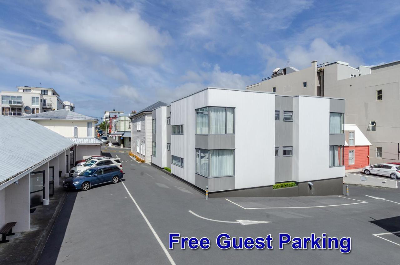 Apollo - Free Parking 4*