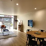 U Suites On Jessie