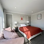 Mountain View Room
