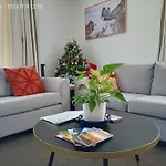Comfy & Sunny Home In Wellington