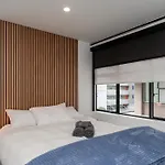 The Terrace Cbd Apt For Work & Play