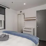 The Terrace Cbd Apt For Work & Play