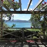 Edgewater Lodge B&B