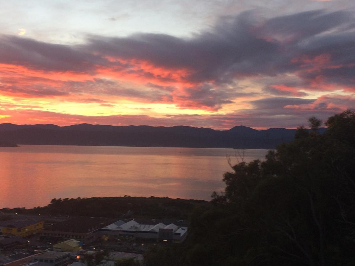 Harbour * Wellington