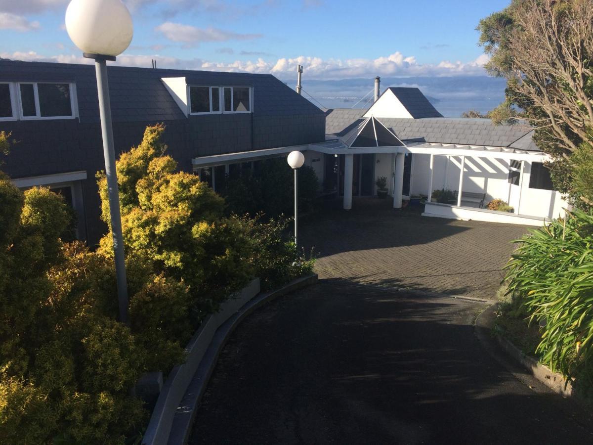 Harbour Lodge *