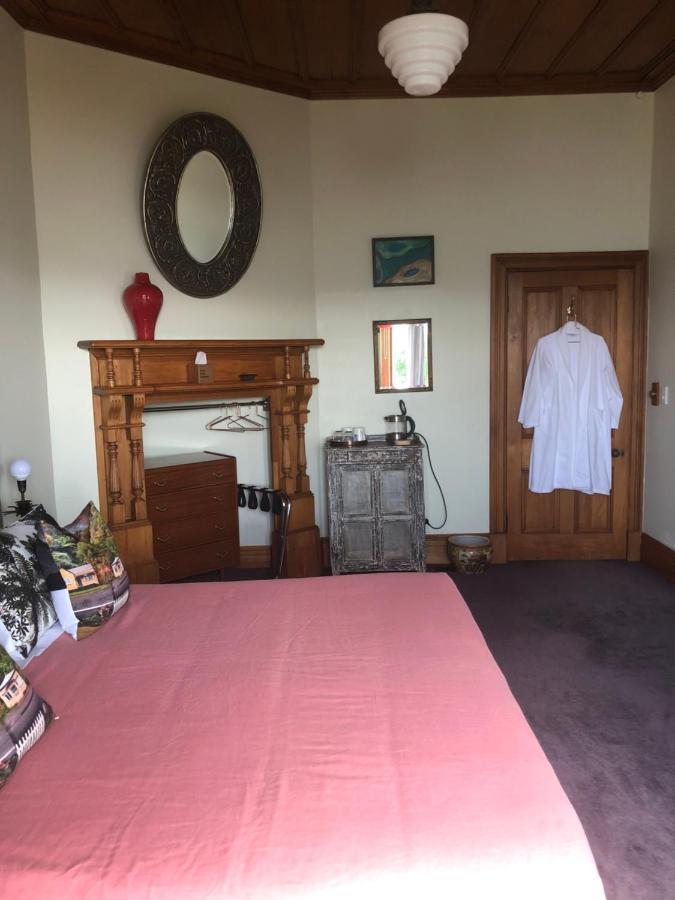 Karaka Bays Bed & Breakfast