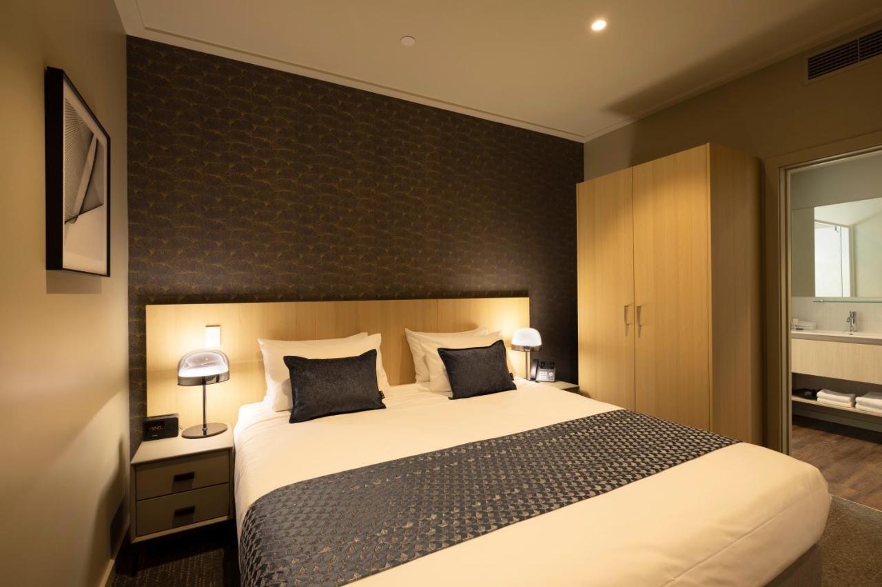Quest 256 Lambton Hotel 4*
