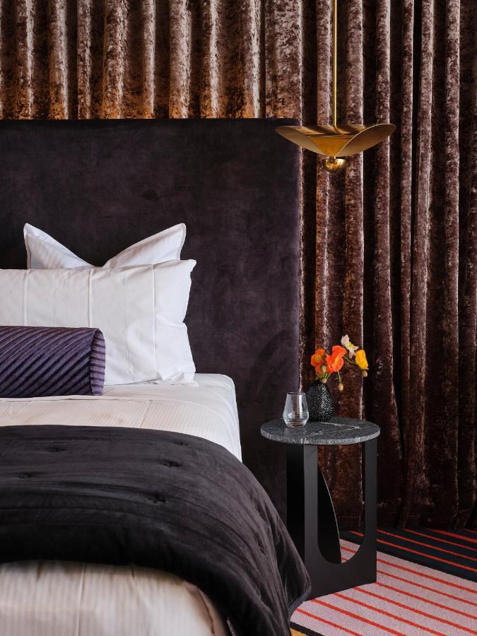 Naumi 4* Wellington