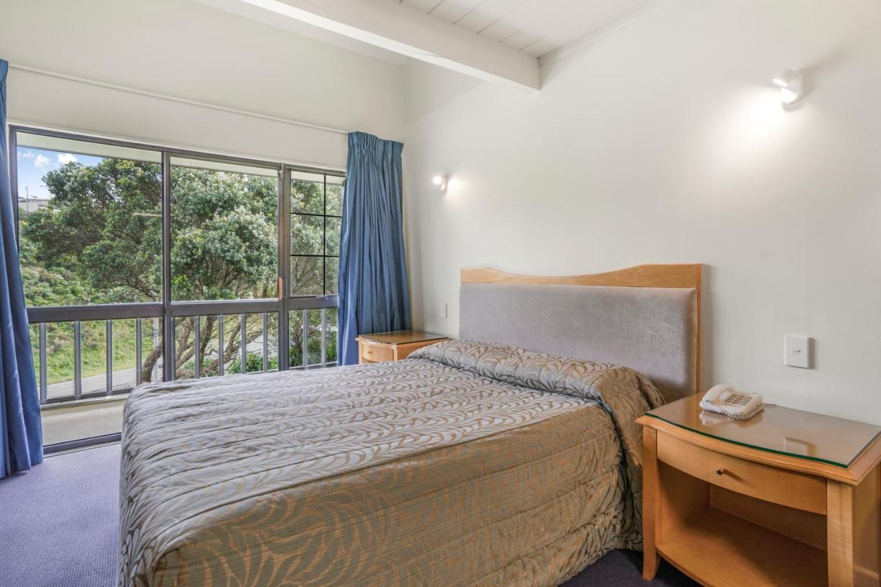 Capital Motor Hotel 4*