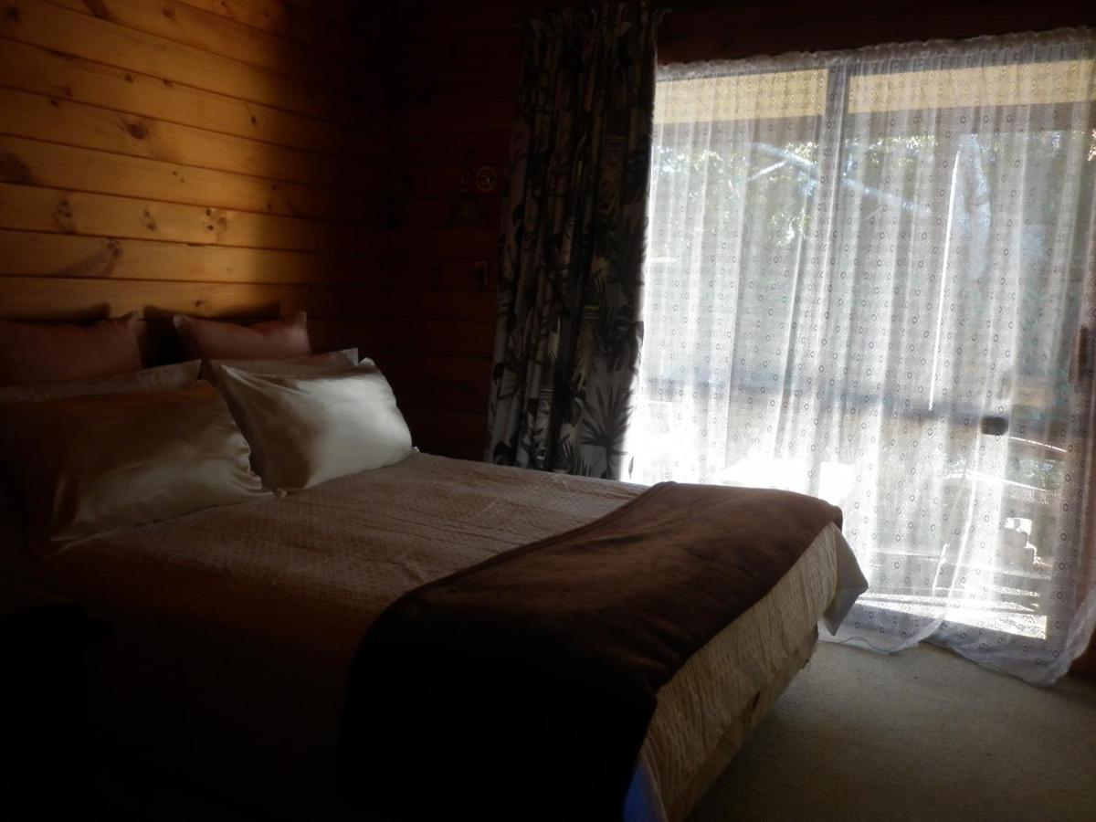 A 5 Minutes' Walk To The Beach Homestay