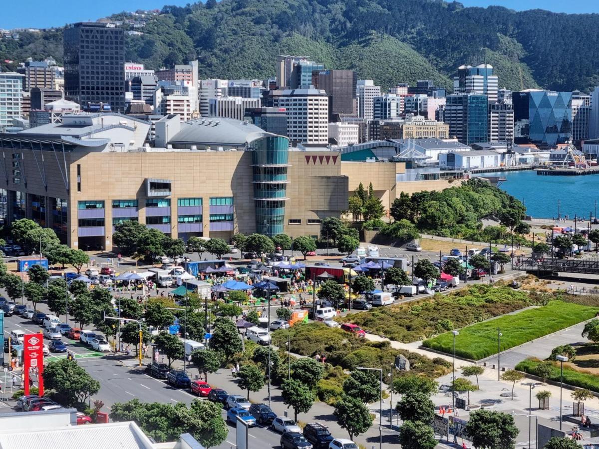 Bay Plaza Hotel