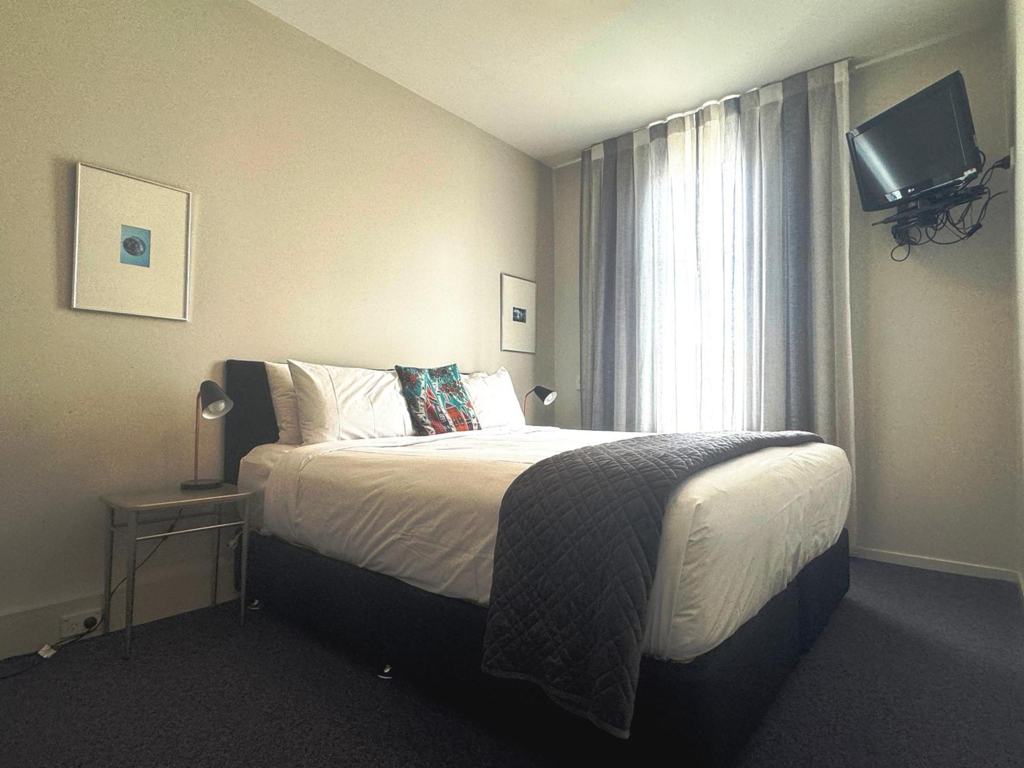 Western Motel 4*