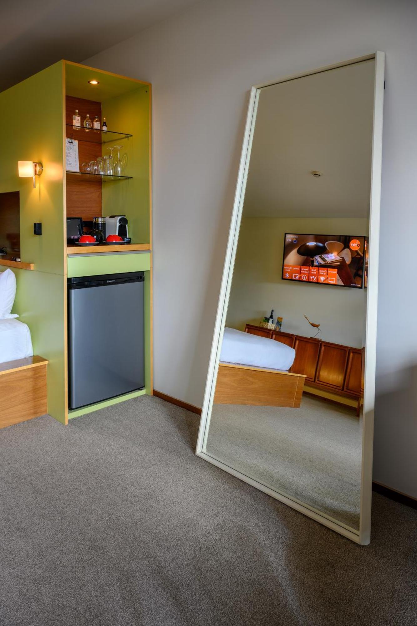 Ohtel Hotel